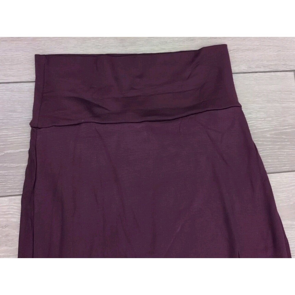 Savvi Luxe Brooklyn Skirt Size M Maroon Elastic Waist Hi Low Hem Pull On Knit - Picture 2 of 5